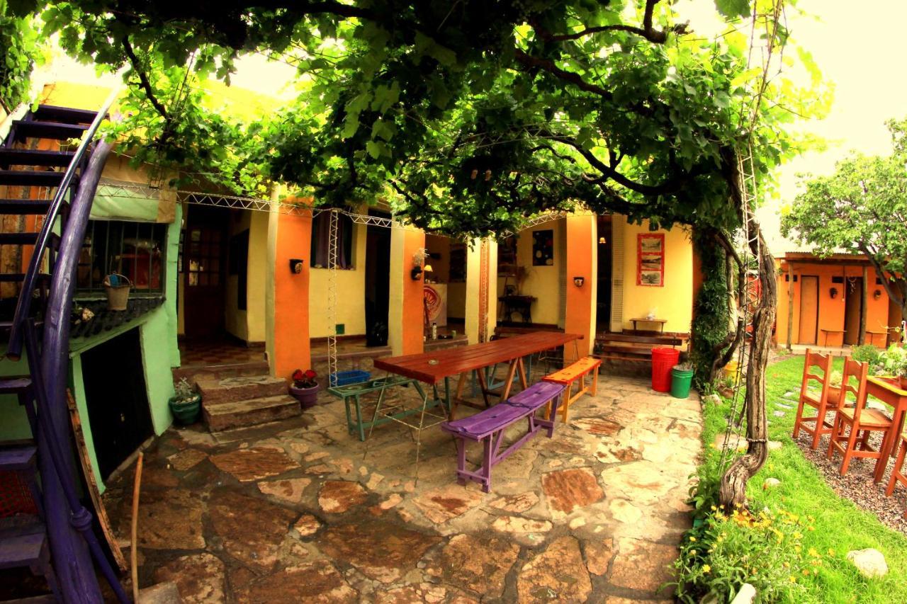 Los 3 Gomez Capilla del Monte Bagian luar foto